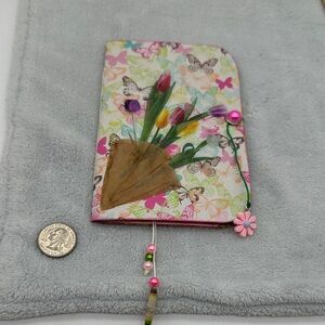 Junk Journal Handmade, Butterflies with a Bouquet of Tulips